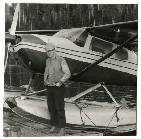 Robert (Bob) Adams with a Cessna 172