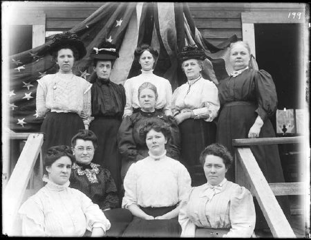 Group of women, 1900-1910