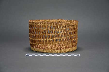 Basket with CM ruler