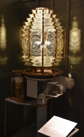Fresnel lighthouse lens on display
