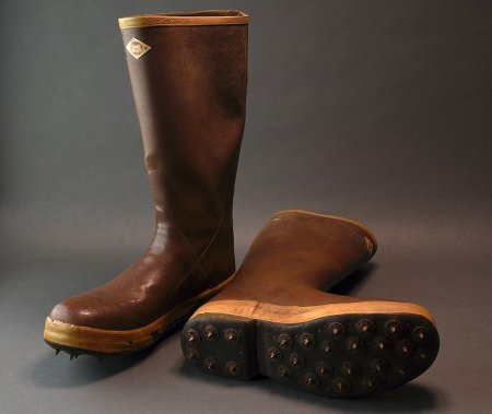 Caulk boots