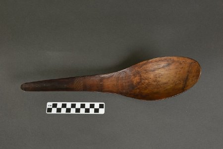 Spoon with CM ruler