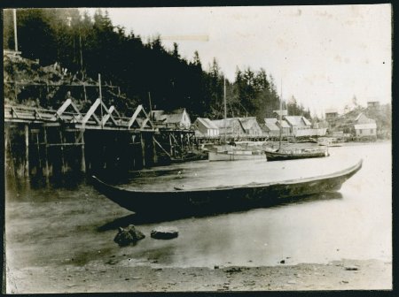 Canoe in Thomas Basin