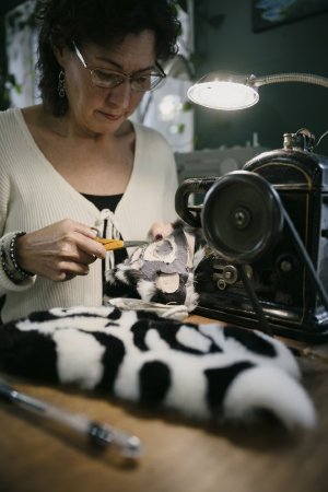 Christy Ruby Sewing Fur, Kiliii Yüyan