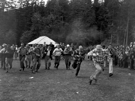 Beer bottle race at Ward Cove, 1953