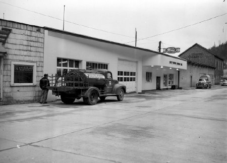 Bucey Motors, 1954